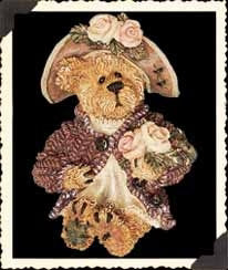 Boyds Pin Bearwear Mrs. Tuttle 26024 image 1