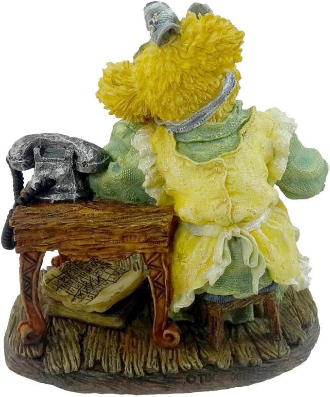 Boyds Bear Resin Momma Guiltrip Call Your Mom 227780 Mom image 1