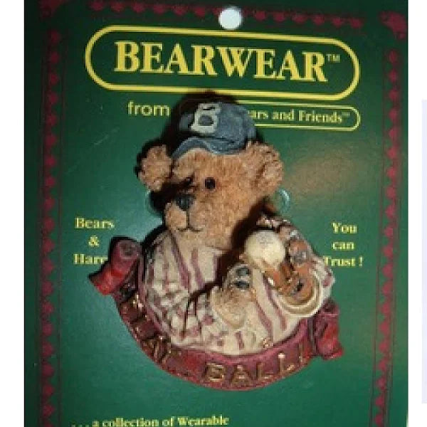 Boyds Pin Bearwear Greg McBruin The Wind Up 26141 Baseball image 0