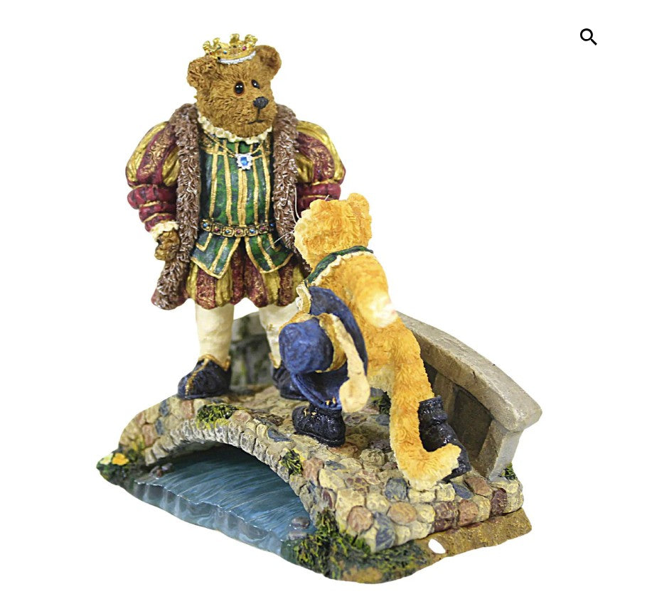 Boyds Bear Resin Puss N Boots w. his Majesty Royal Encouter 2460 Fairy Tale image 2