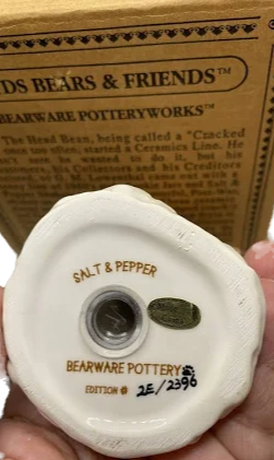 Boyds Accessories Grenville & Beatrice True Love Salt & Pepper Shakers 390021 image 2
