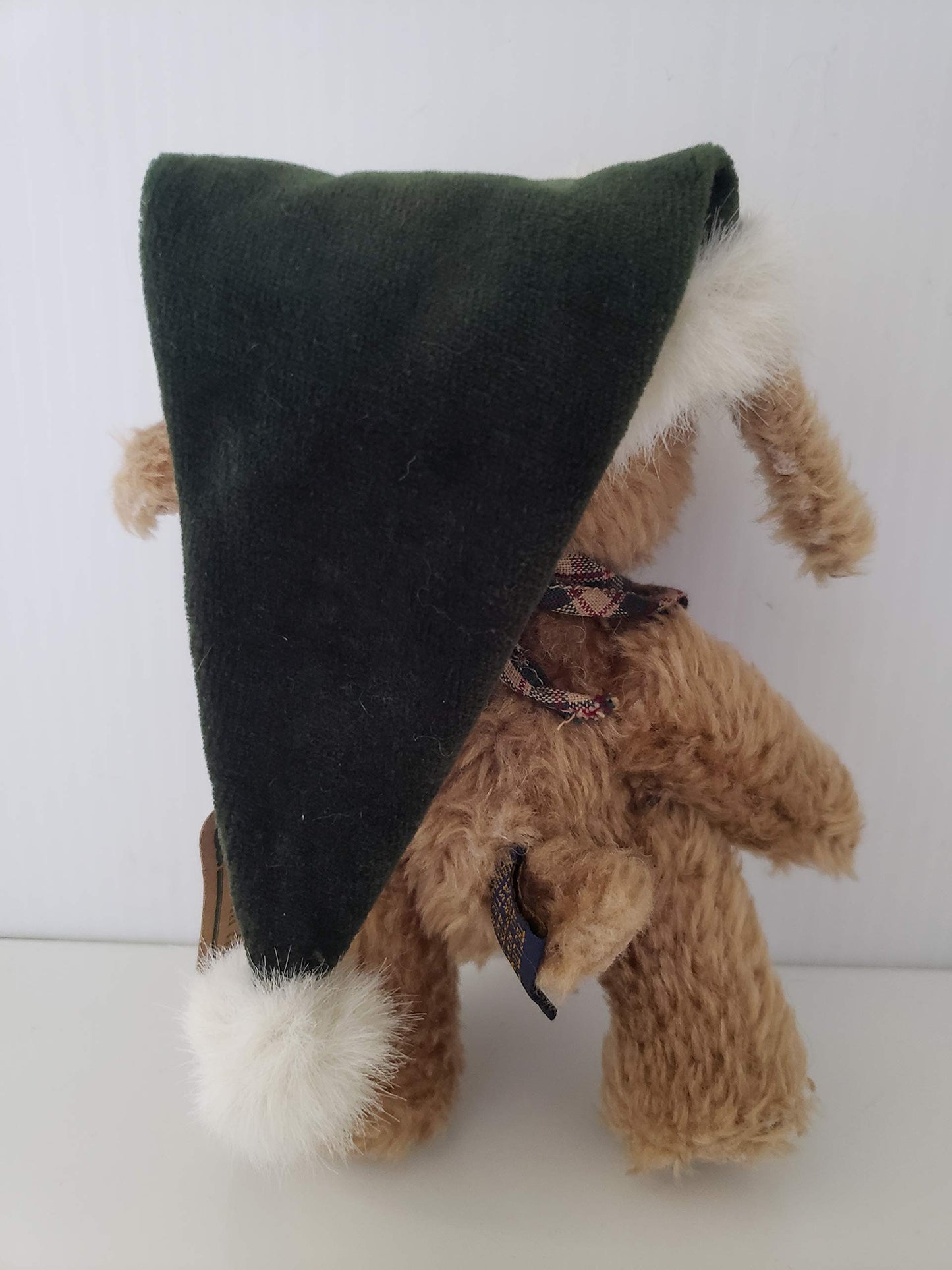 Boyd's Bear Plush Indy in Green Santa Hat Archive Collection 9175710 image 4