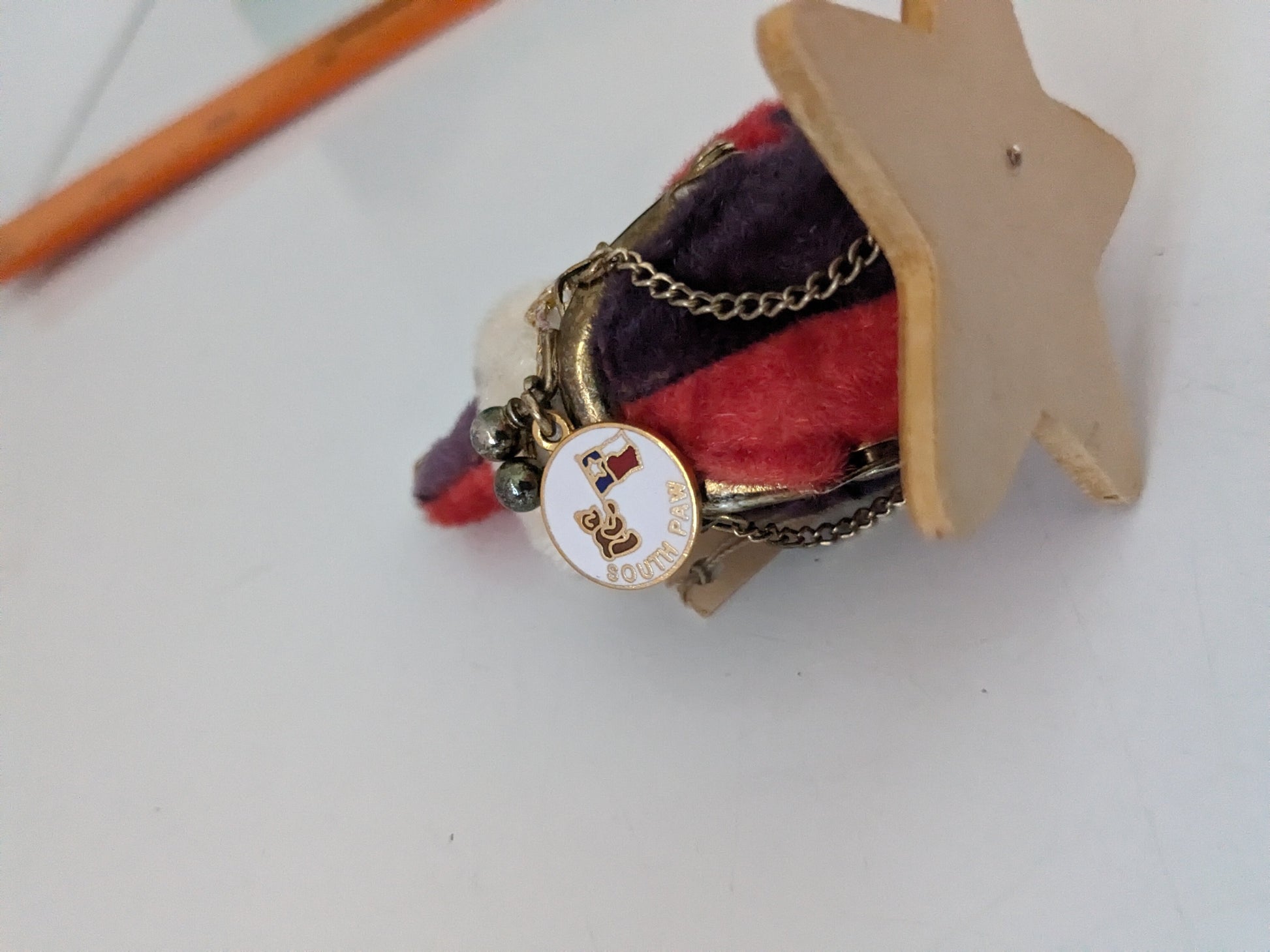 Wayne's Wishes by Bonnie Hughes Tiny Clown Clutch image 4