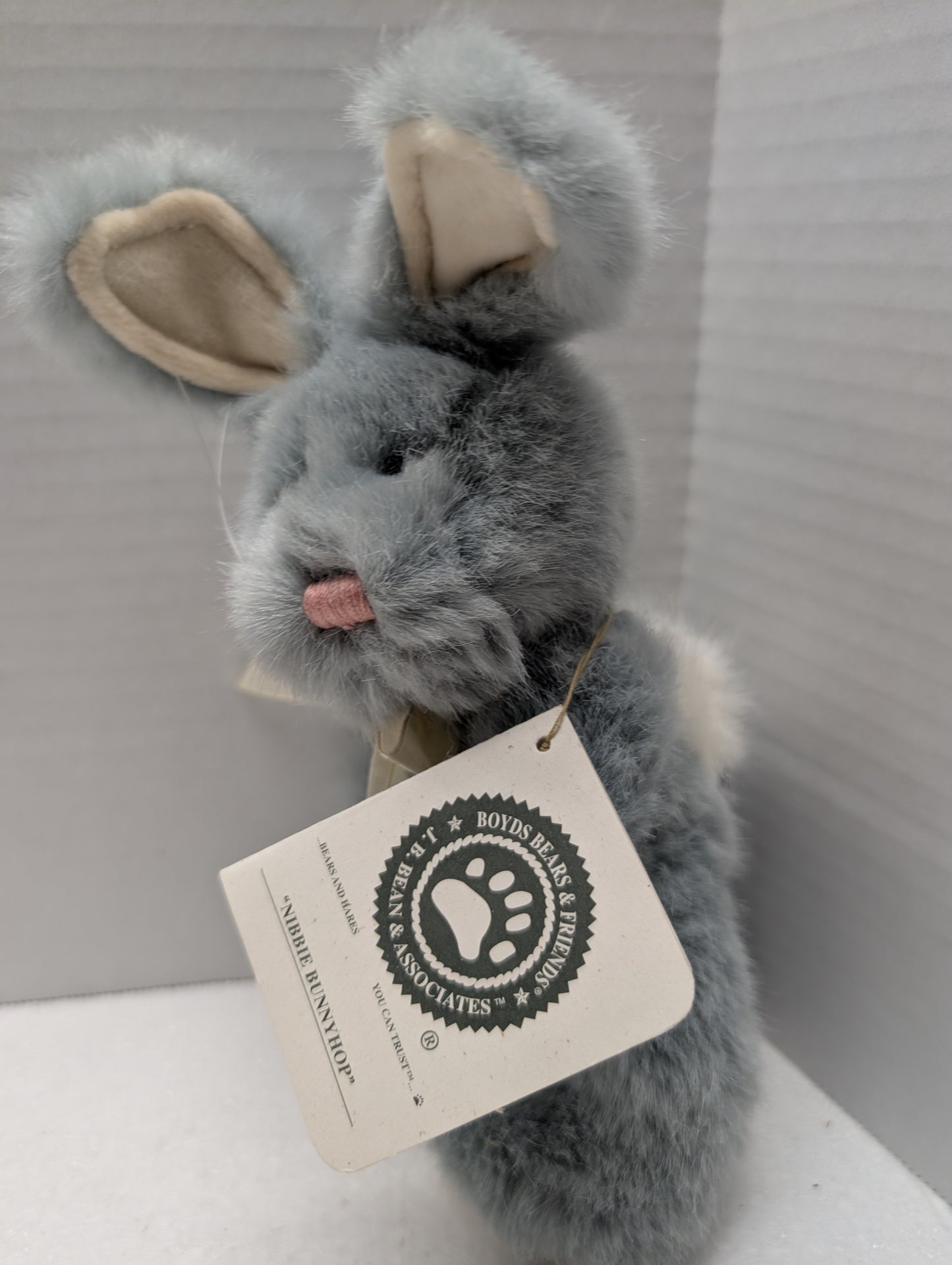 Boyds Plush Hare Nibbie Bunnyhop #522700-06 image 1
