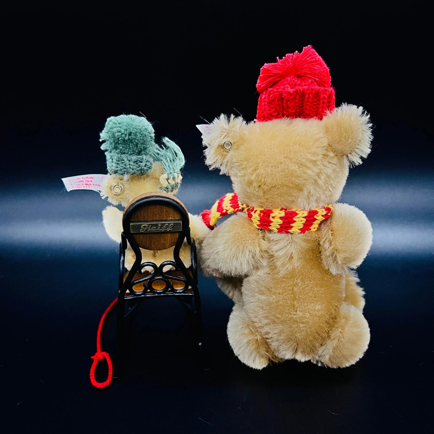 Steiff Weihnachsschlitten Teddies on a Snow Ride 2002 037979 image 4