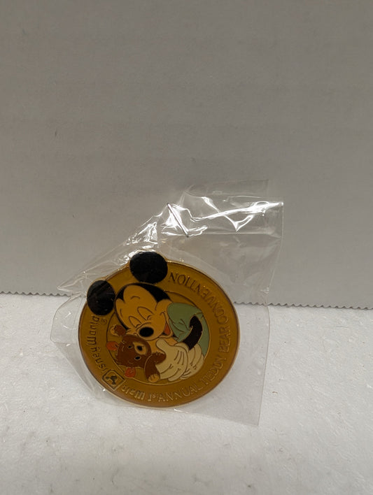 WDW Teddy Bear Convention 1st First Annual Disney Pin image 0