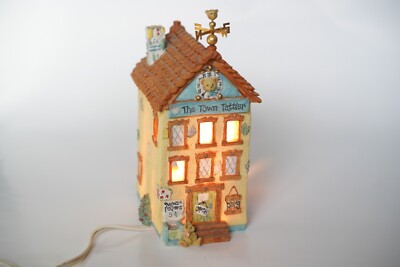 Cherished Teddies #CT953 Teddie Bear Town Tattler 1996 image 0