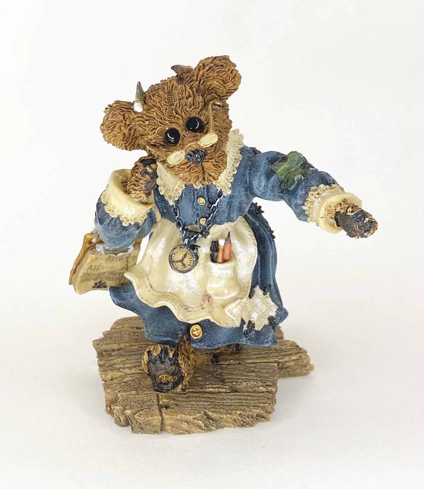 Boyds Bear Resin Noah Collection Ms. Bruin As The Teacher (2414) Teacher image 1
