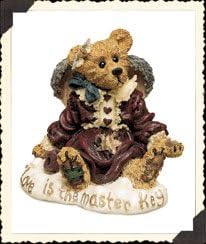 Boyds Bear Resin Guinevere the Angel   Love is the Master Key #228308 image 0