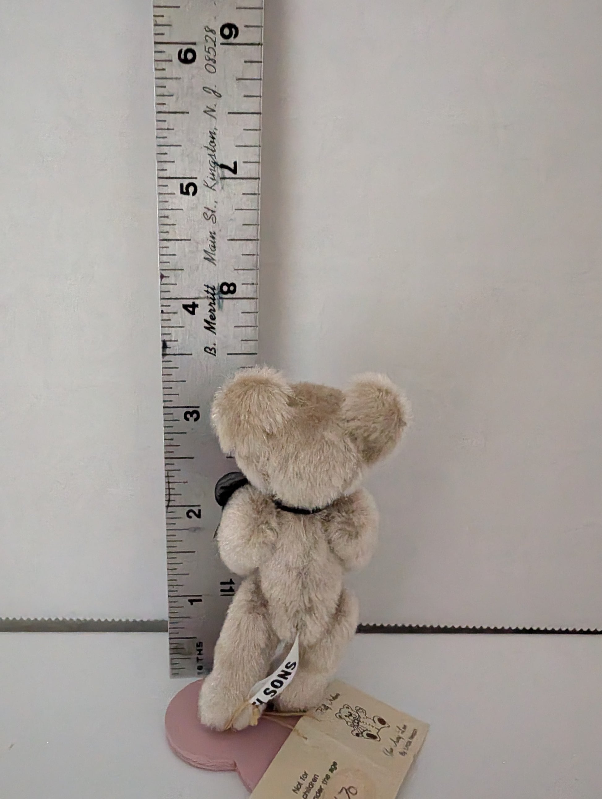 Linda Nelson of Half Nelsons Miniature Bear "First Date" image 2