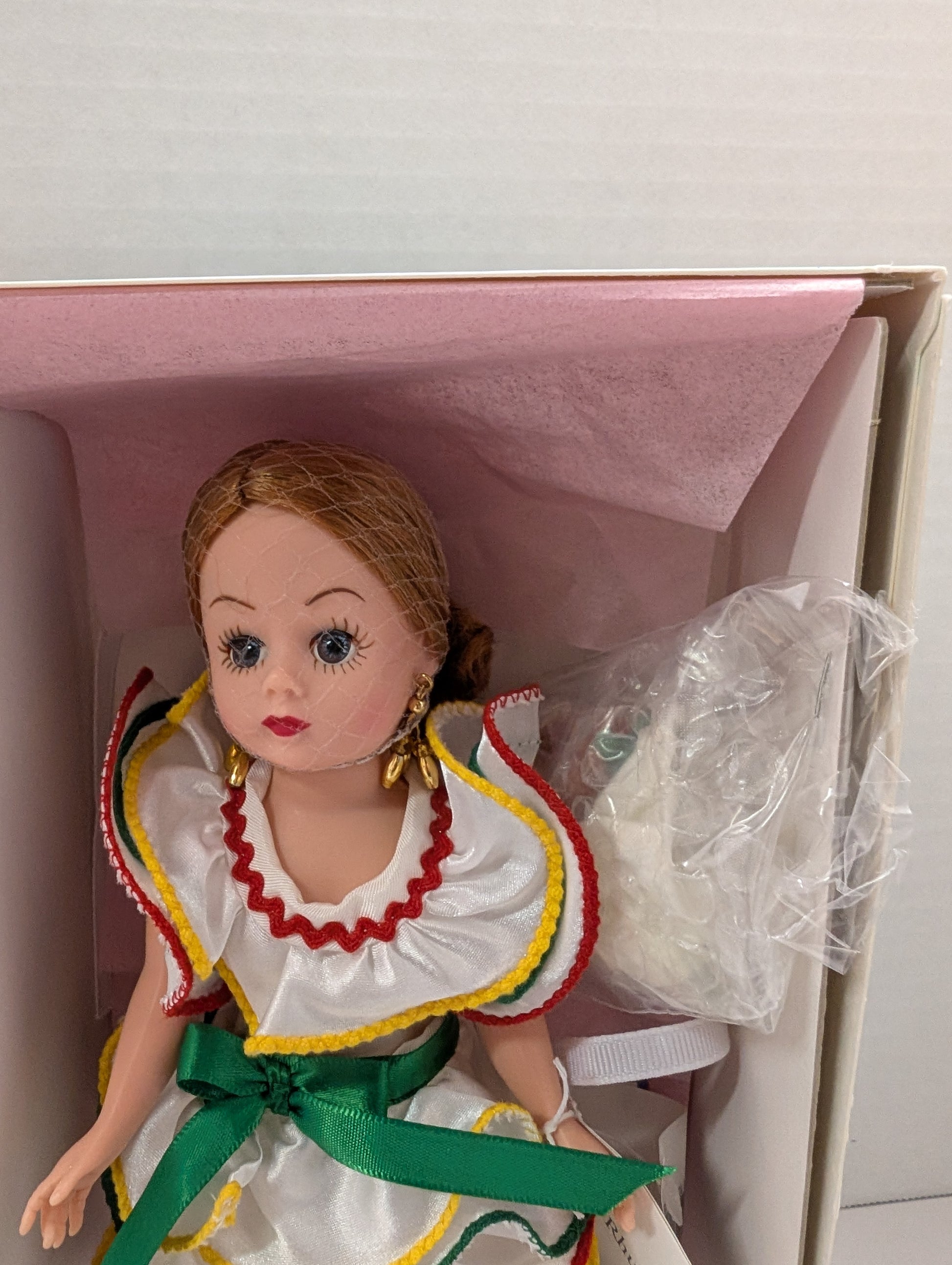 Alexander Doll Lucy's Rhumba 10" Cisette image 2