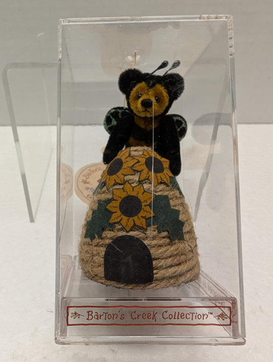 Gund Barton's Creek  Mini Buzzy Bear and the Beehive 72007 image 0