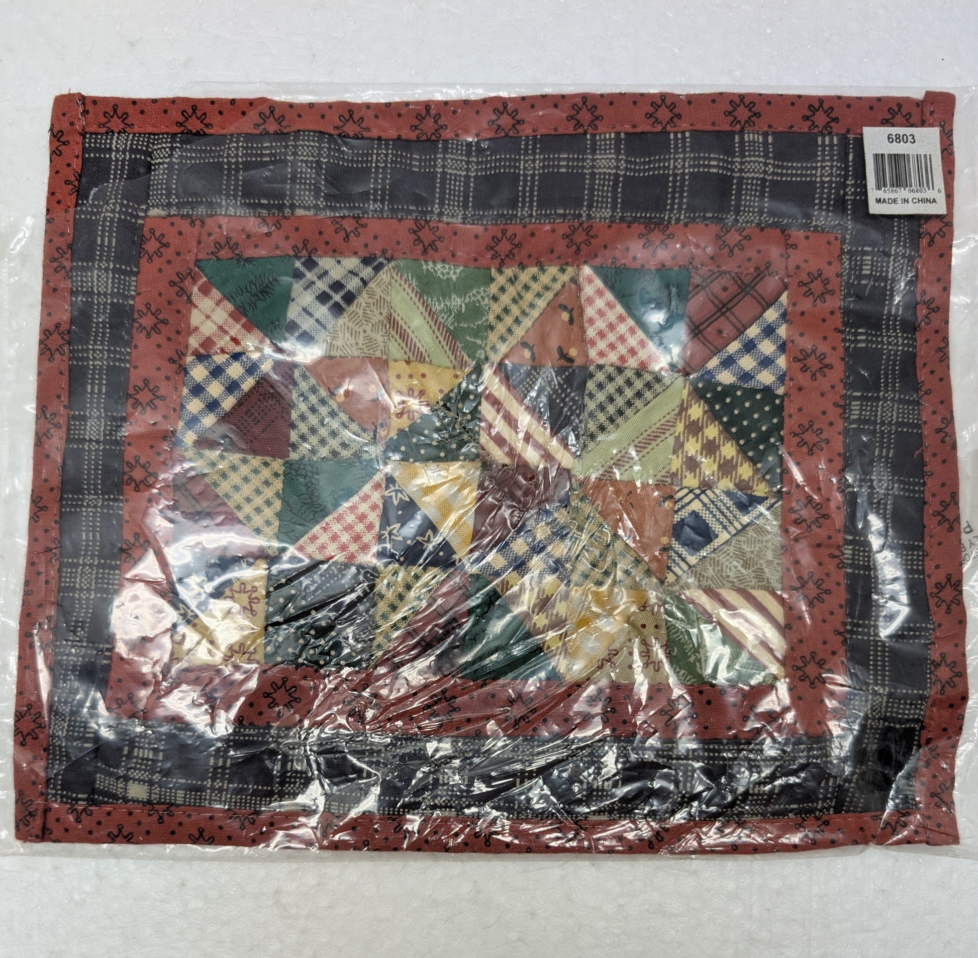 Boyds Accessory Quilt Emily Babbit's Quilt 6802 9" x 7.5" image 0