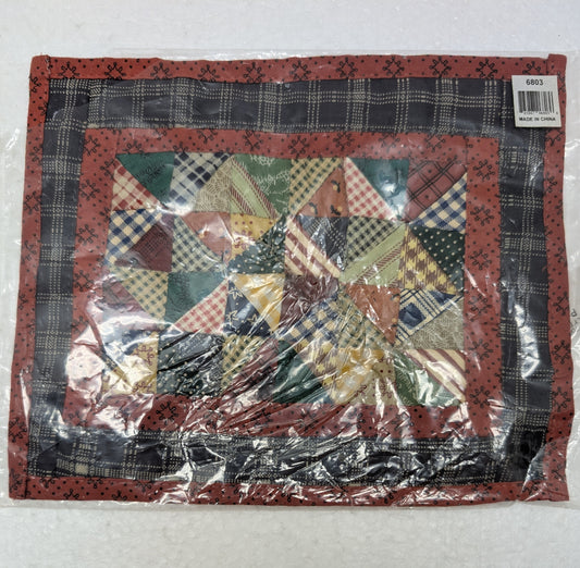 Boyds Accessory Quilt Emily Babbit's Quilt 6802 9" x 7.5" image 0