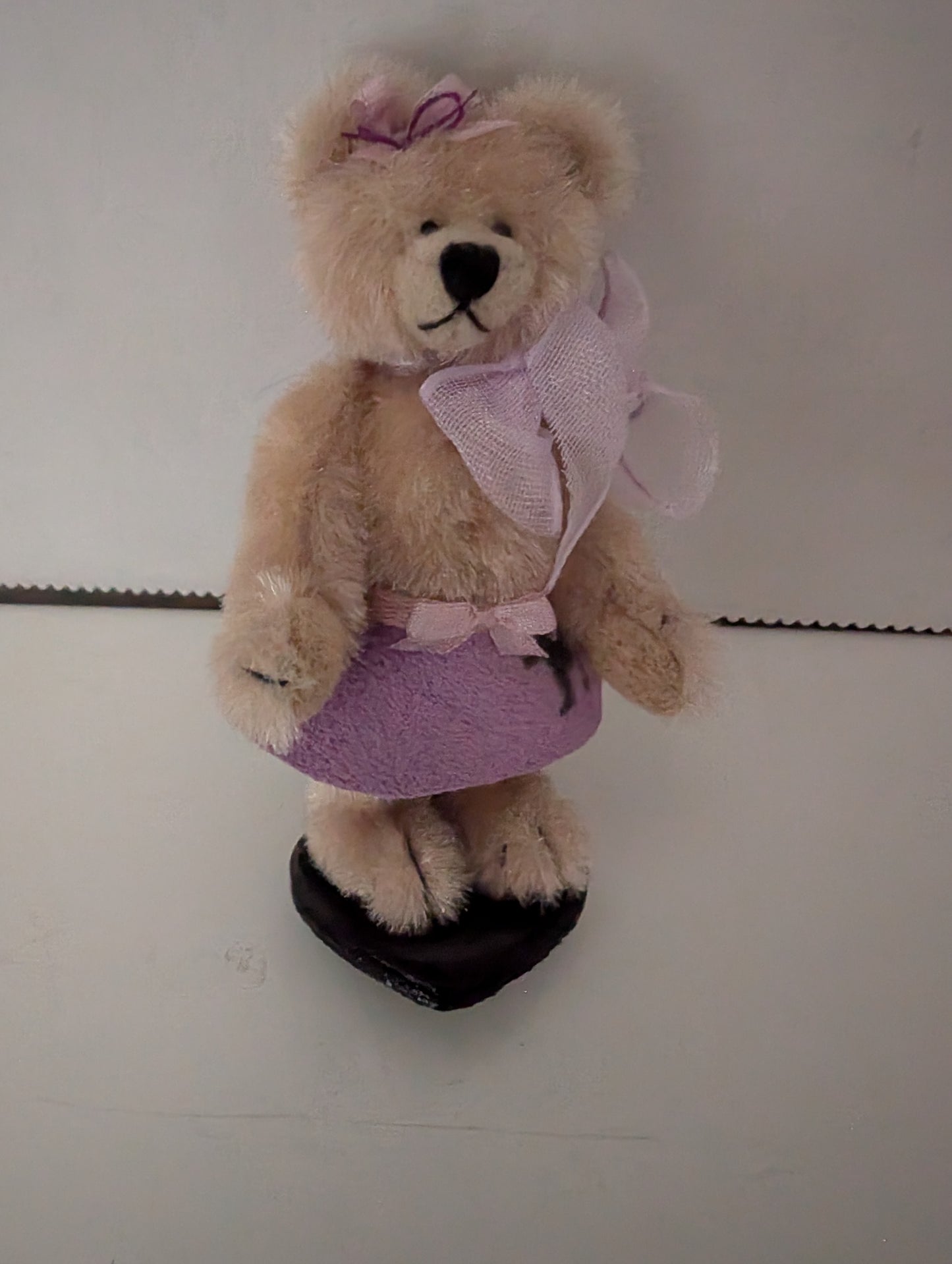Lisa Lloyd Miniature Bear "Teddys' Muffy" Exclusive for Teddys image 0