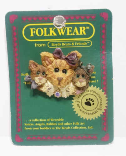 Boyds Pin Folkwear Purrsilla and Friends 26419 image 2