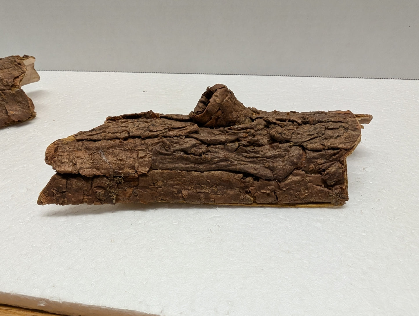 Boyds Accessory Mini Woodland Log 65430 image 0
