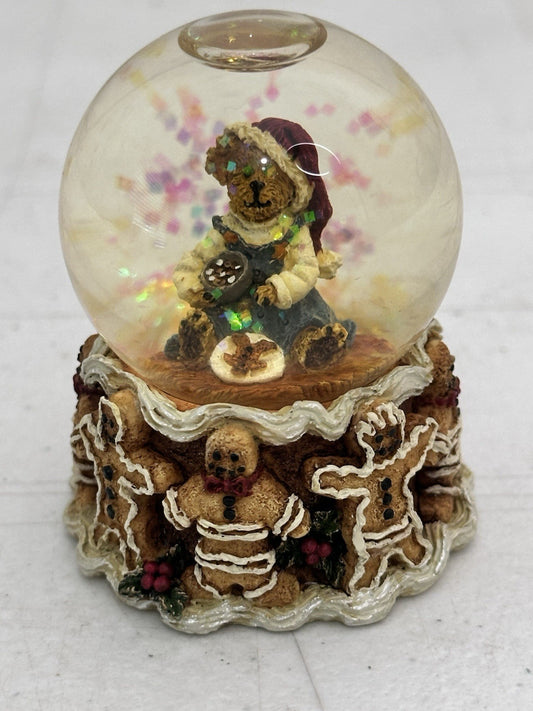 Boyds Waterglobe Bearstone Megan Beariman 393008 image 0