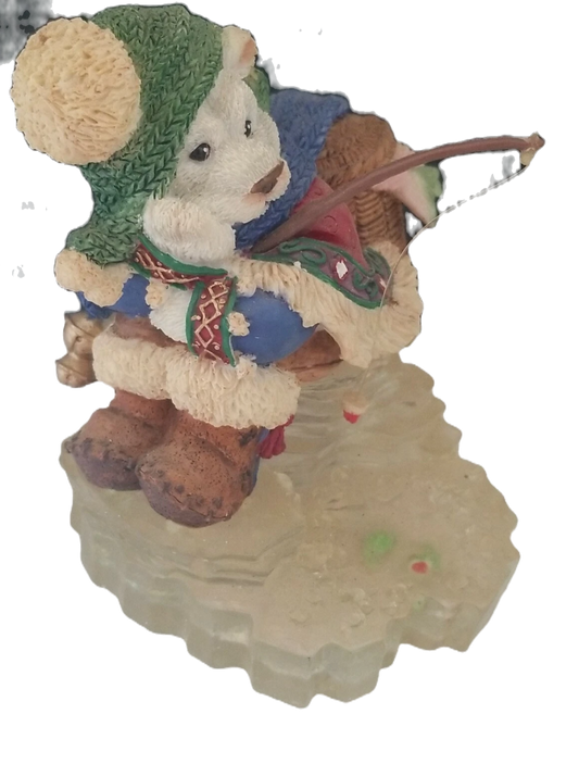 Enesco Polar Kins Resin Figurine Dreams Do Come True 151793 image 0
