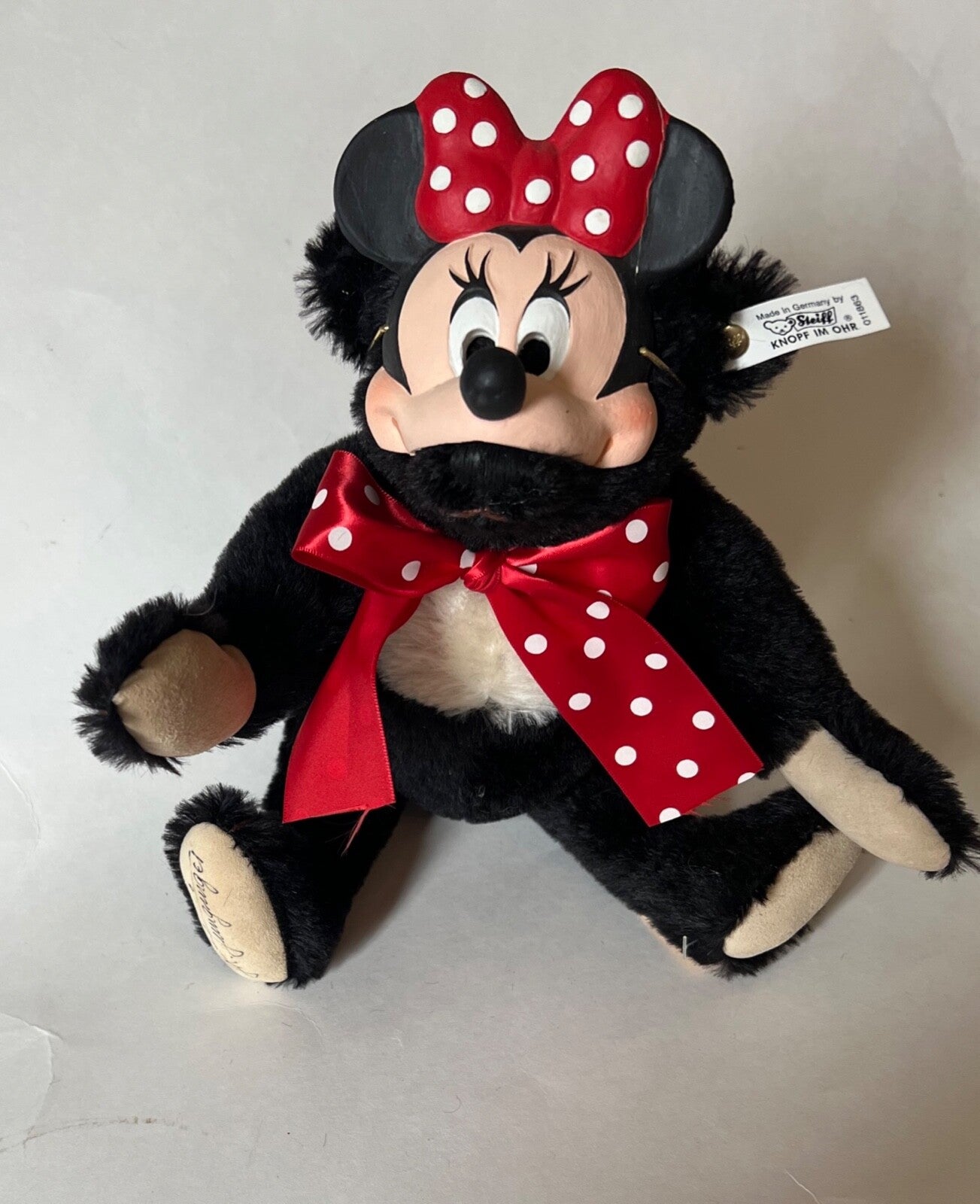 Steiff WDWC 1993 Minnie w. Mask LE1500 30cm image 0