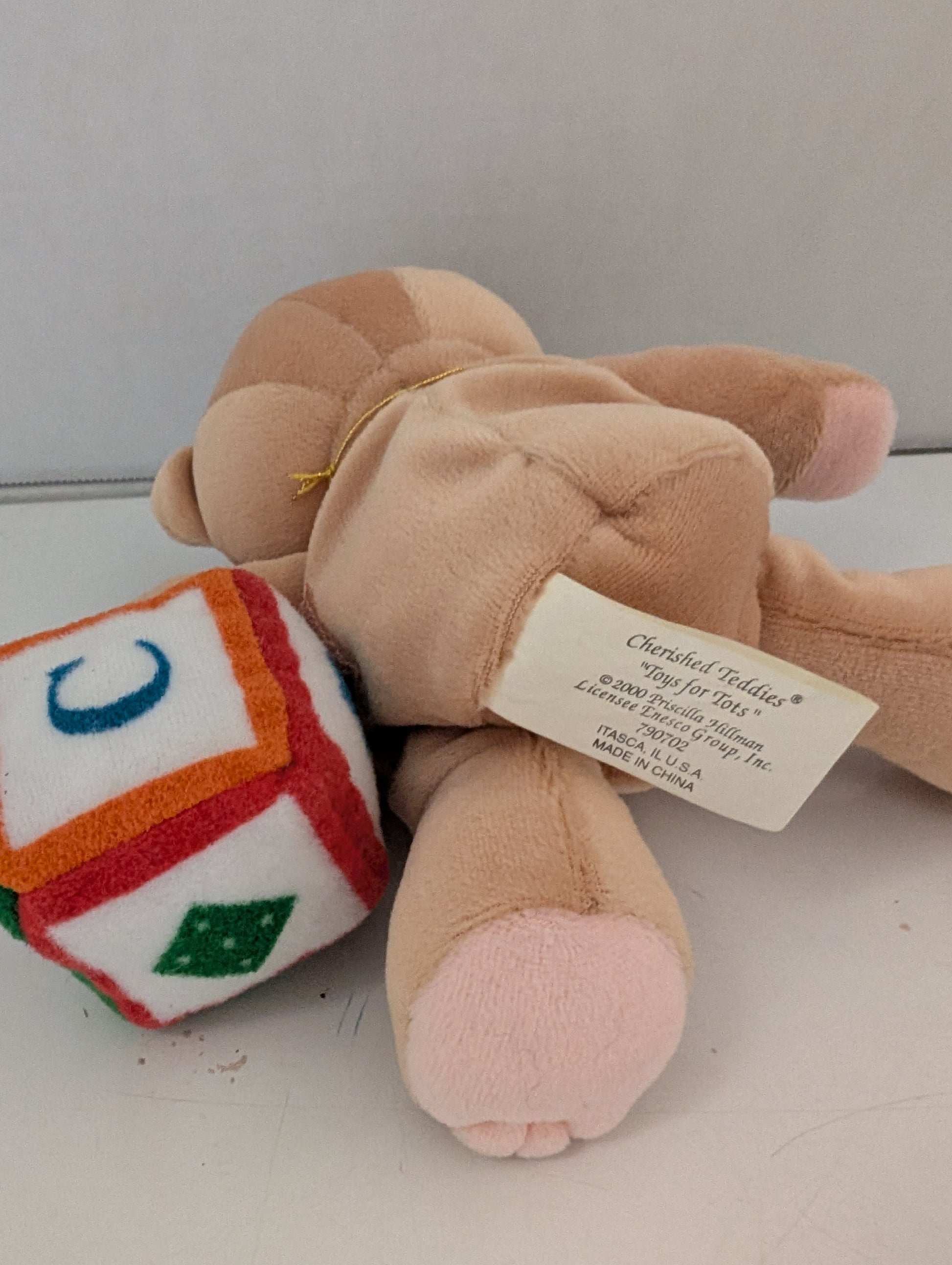 Cherished Teddies Bear Tug a Heart Teddies 790702 Teddy w. Block image 2