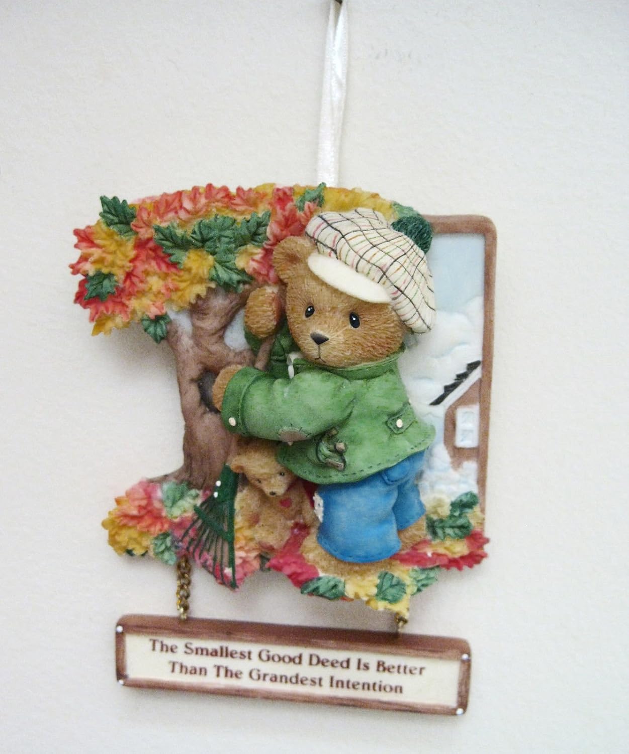 Cherished Teddies Boy Raking Leaves Wall Plaque 674087 image 0