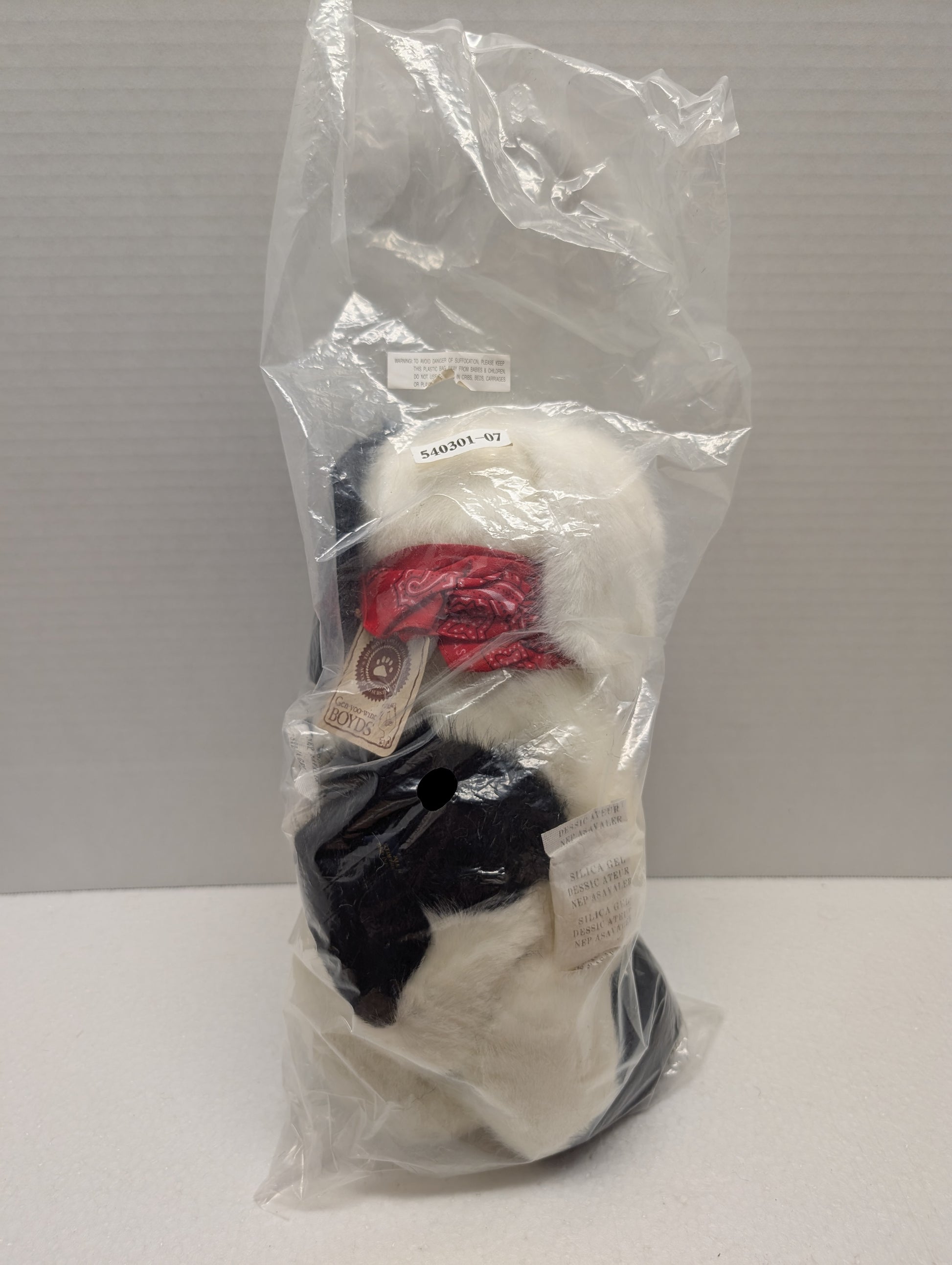 Boyds Dog Duffy P. Hydrant 16" 540301-07 Black & White Scruffy Pup image 4