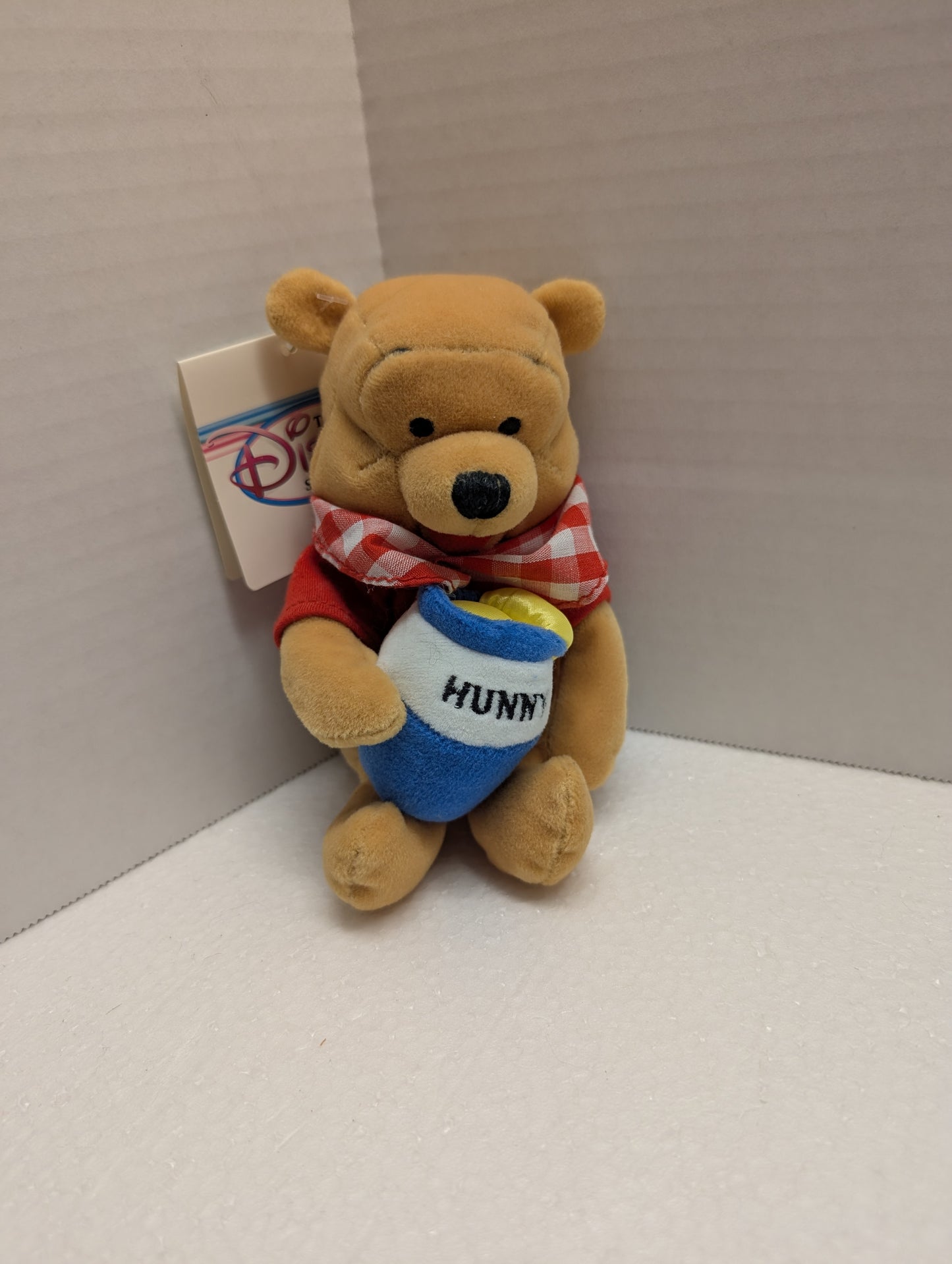 Disney Bean Bag Mini Picnic Pooh 8" image 0
