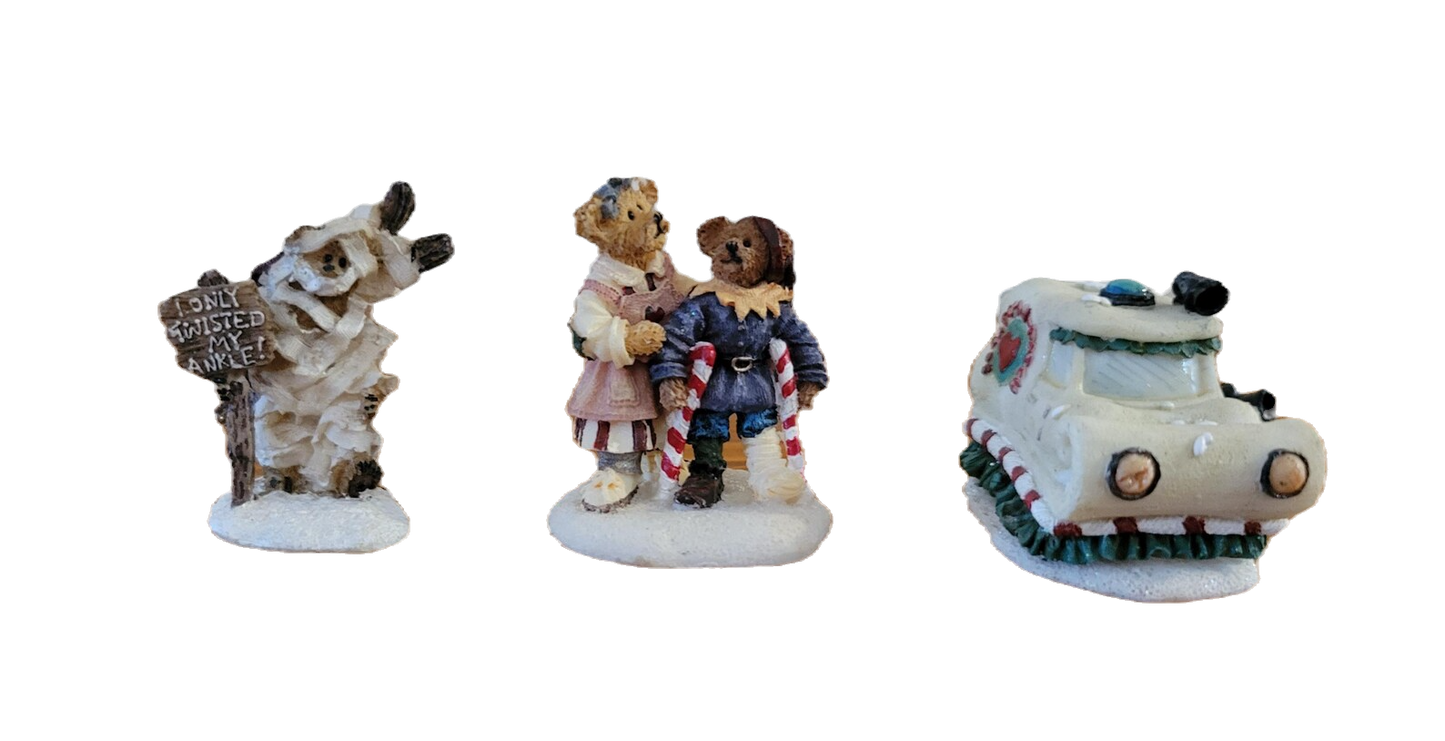 Boyds Village Accessories Benny Boo-Boo, Scatch n Patch Ambulance 19032-1 image 1