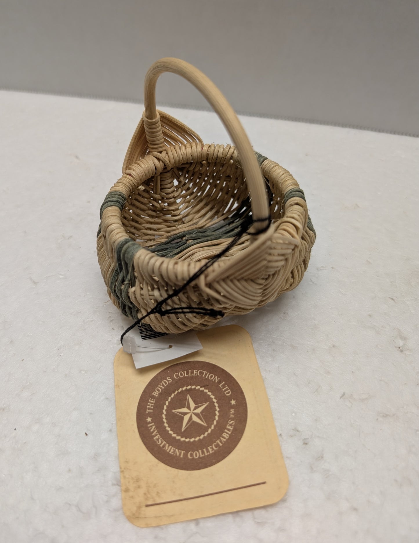 Boyds Accessories Bailey's Market Basket #65151-01 image 1