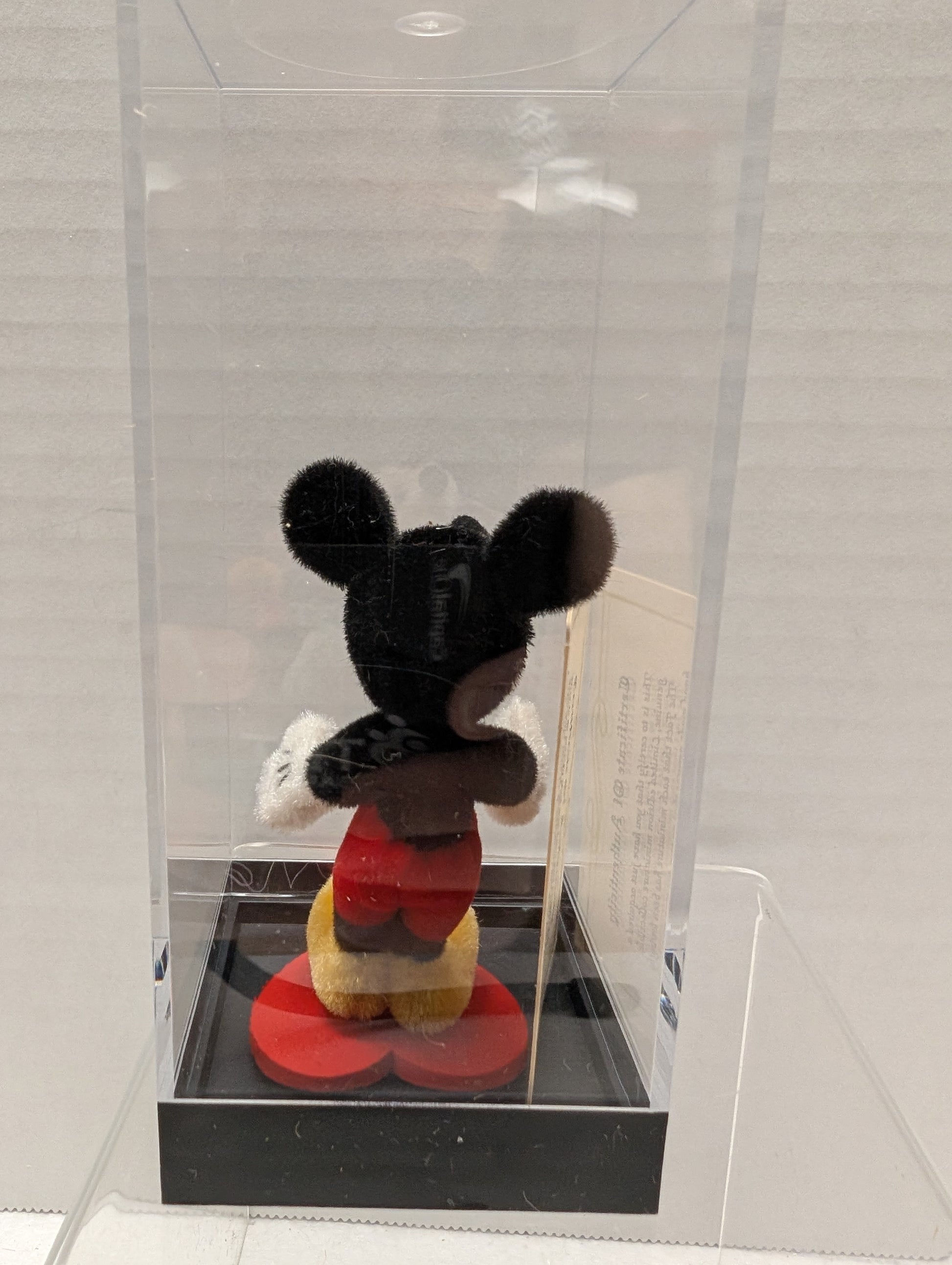 World of Miniatures Disney Mickey Mouse image 5