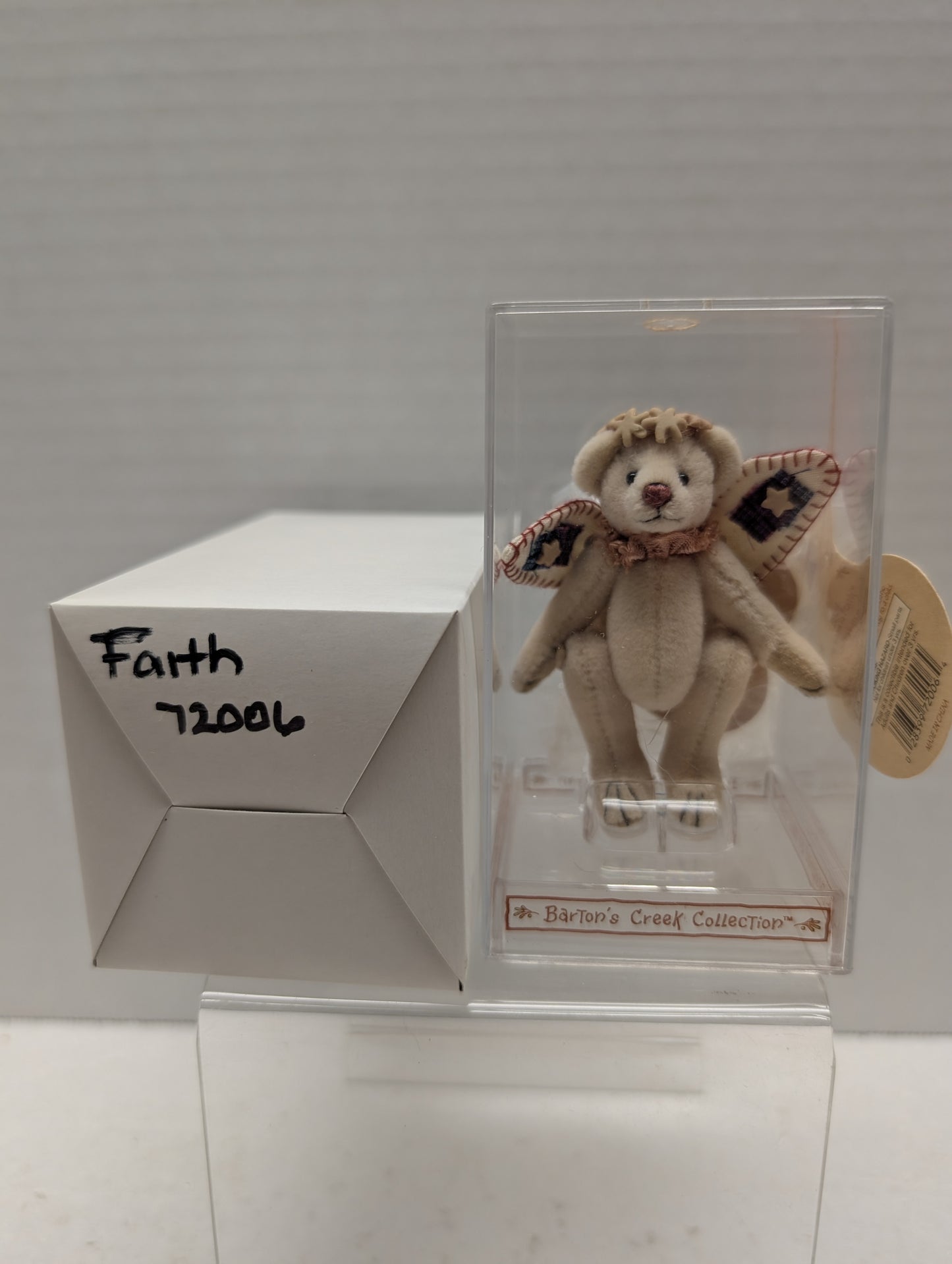 Gund Barton's Creek Collection Faith 72006 image 1