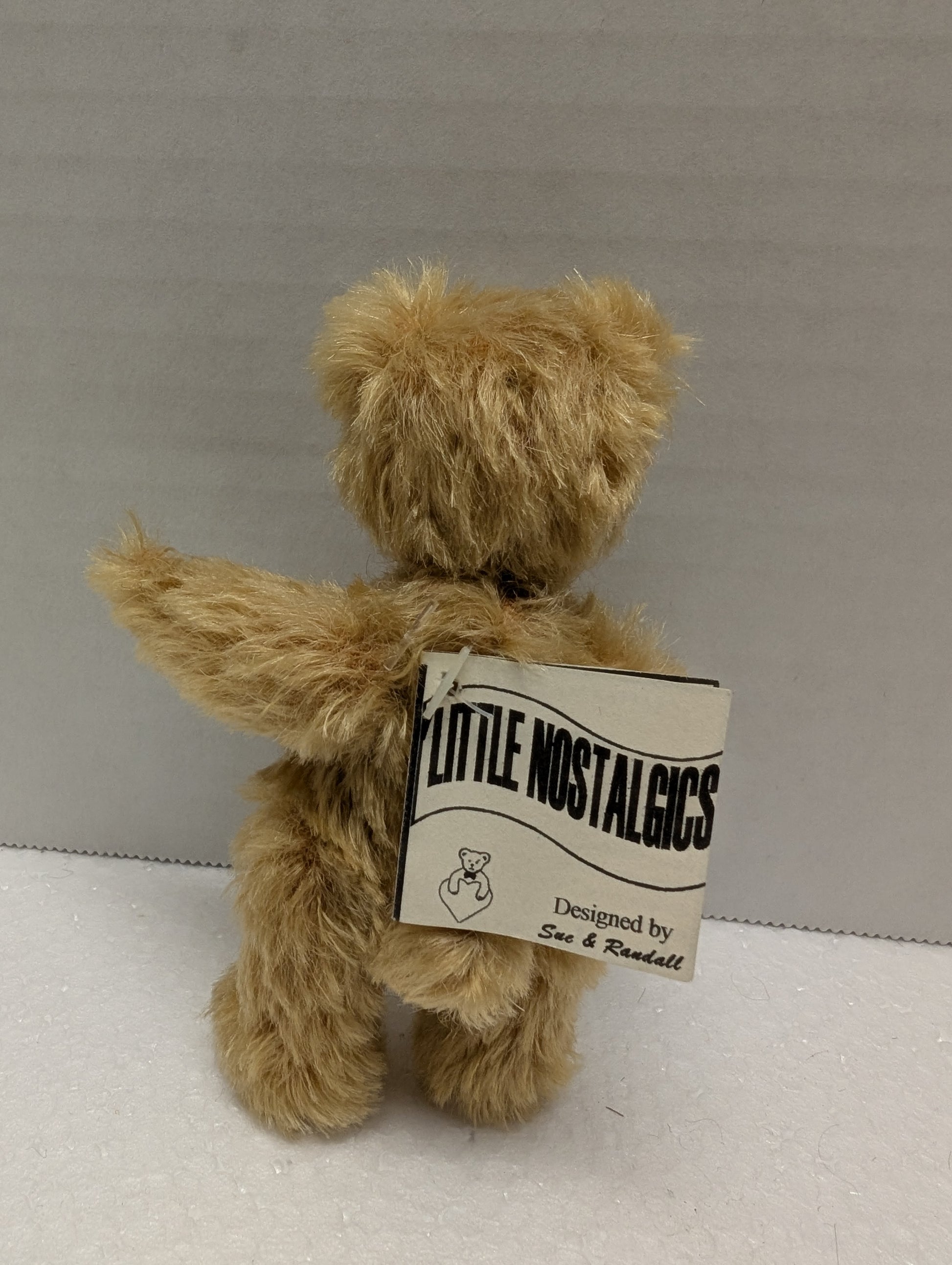 Artist Nostalgic Bear Eenie 4.5 by Sue and Randall Foskey image 2