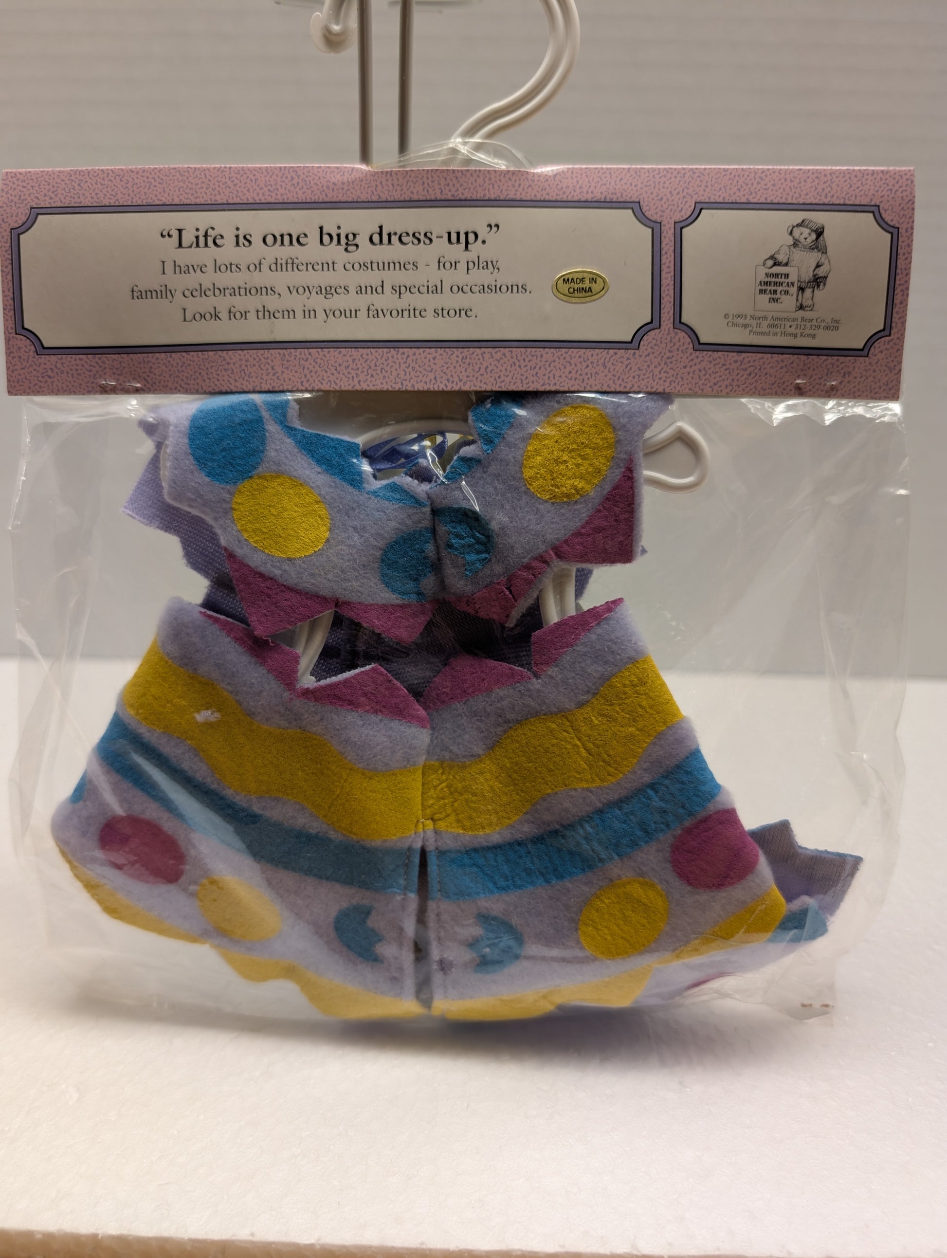 North American Egg Painting Walking on Eggshells Hoppy  Outfit  4435 image 1