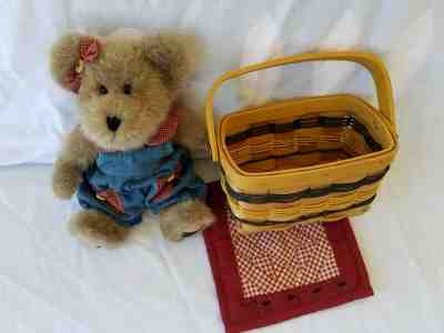 Boyds Bears Club Maggie D. Berrieweather 2002-51 image 0
