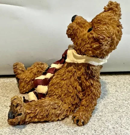 Boyds Bear Resin Mr Windsor 227770 All Tied Up image 3