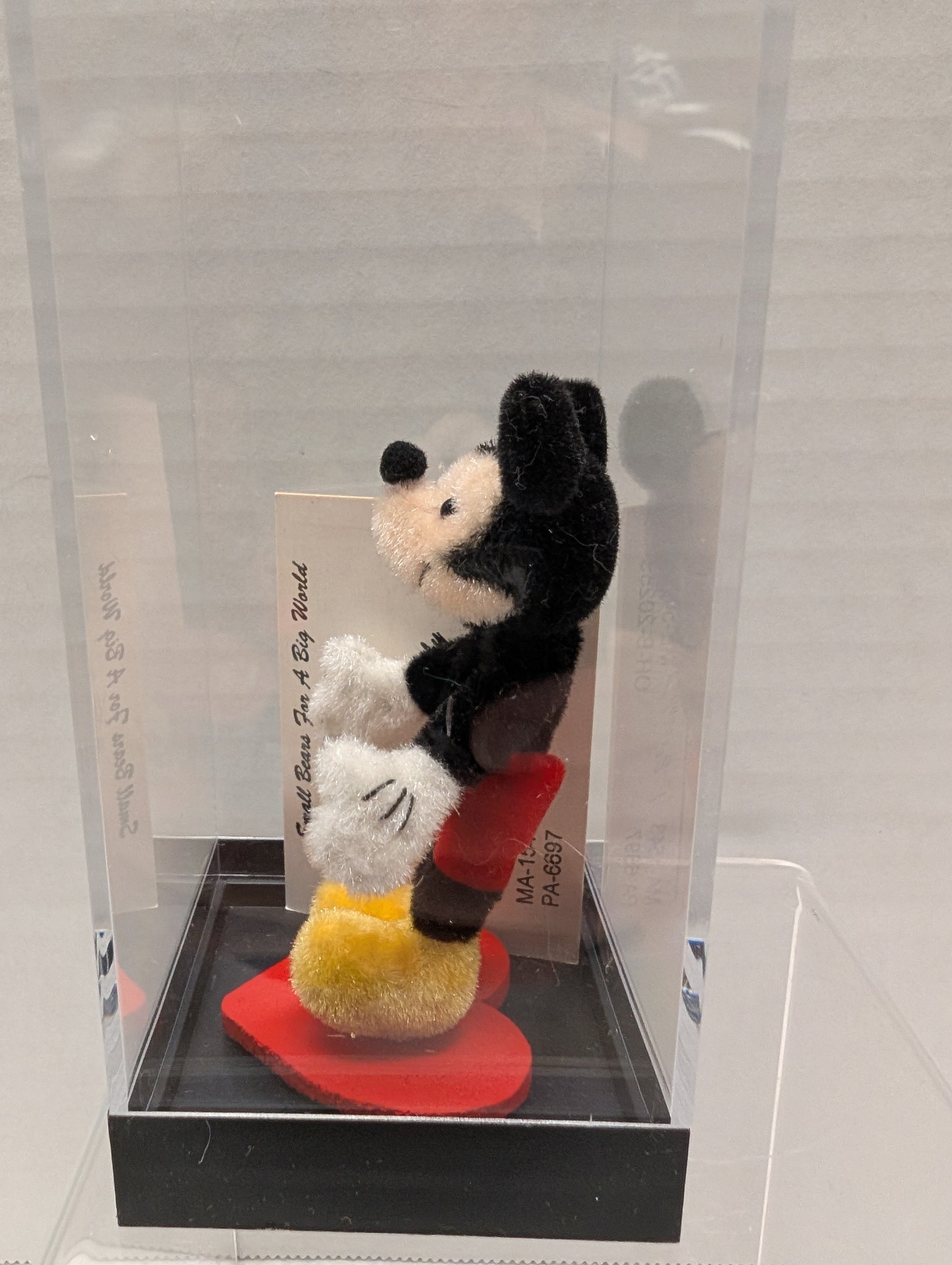 World of Miniatures Disney Mickey Mouse image 4
