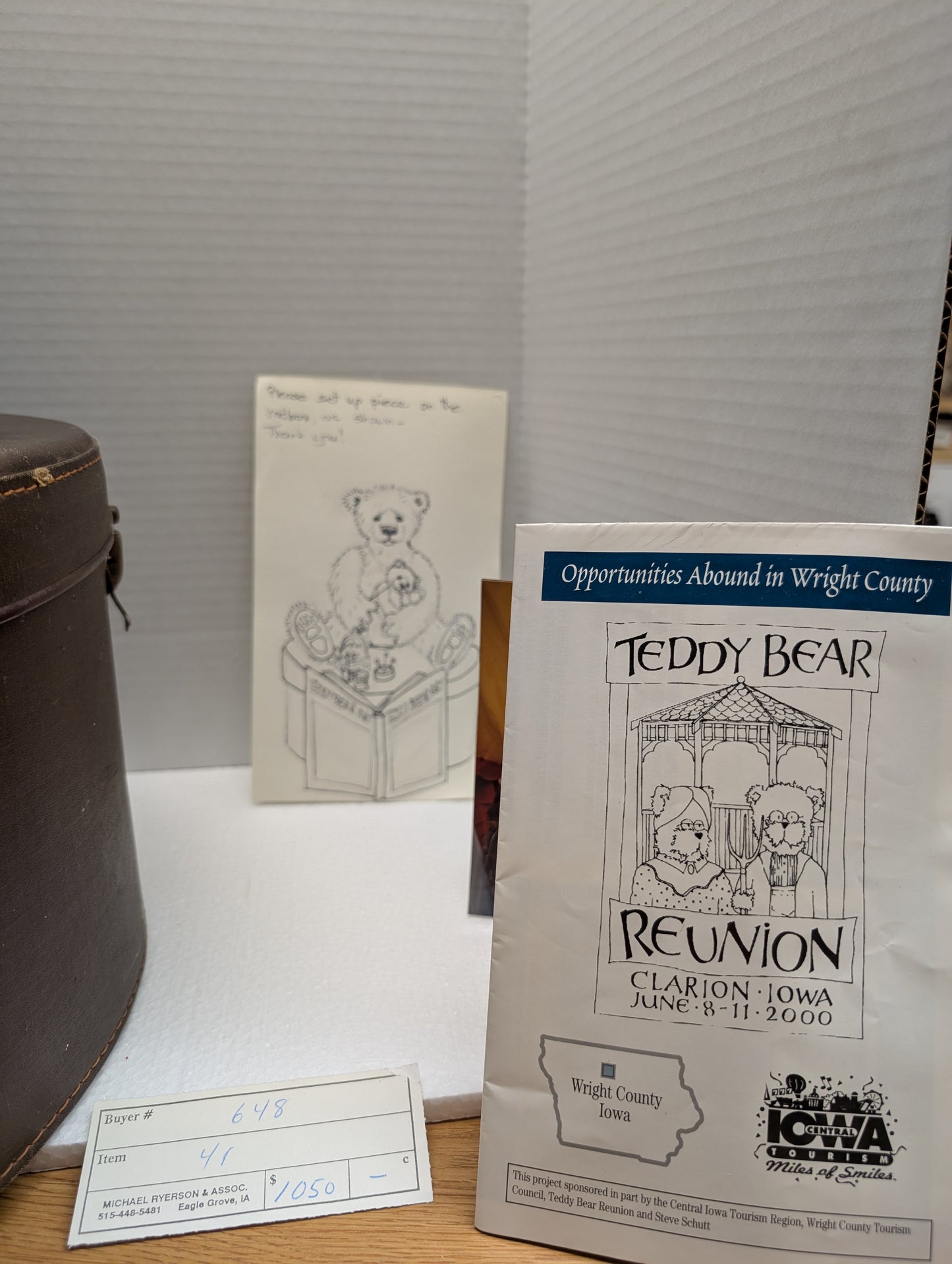 Artist Jennifer Laing  of Totally Bear  Doing it by the Book  Heartland Reunion image 13
