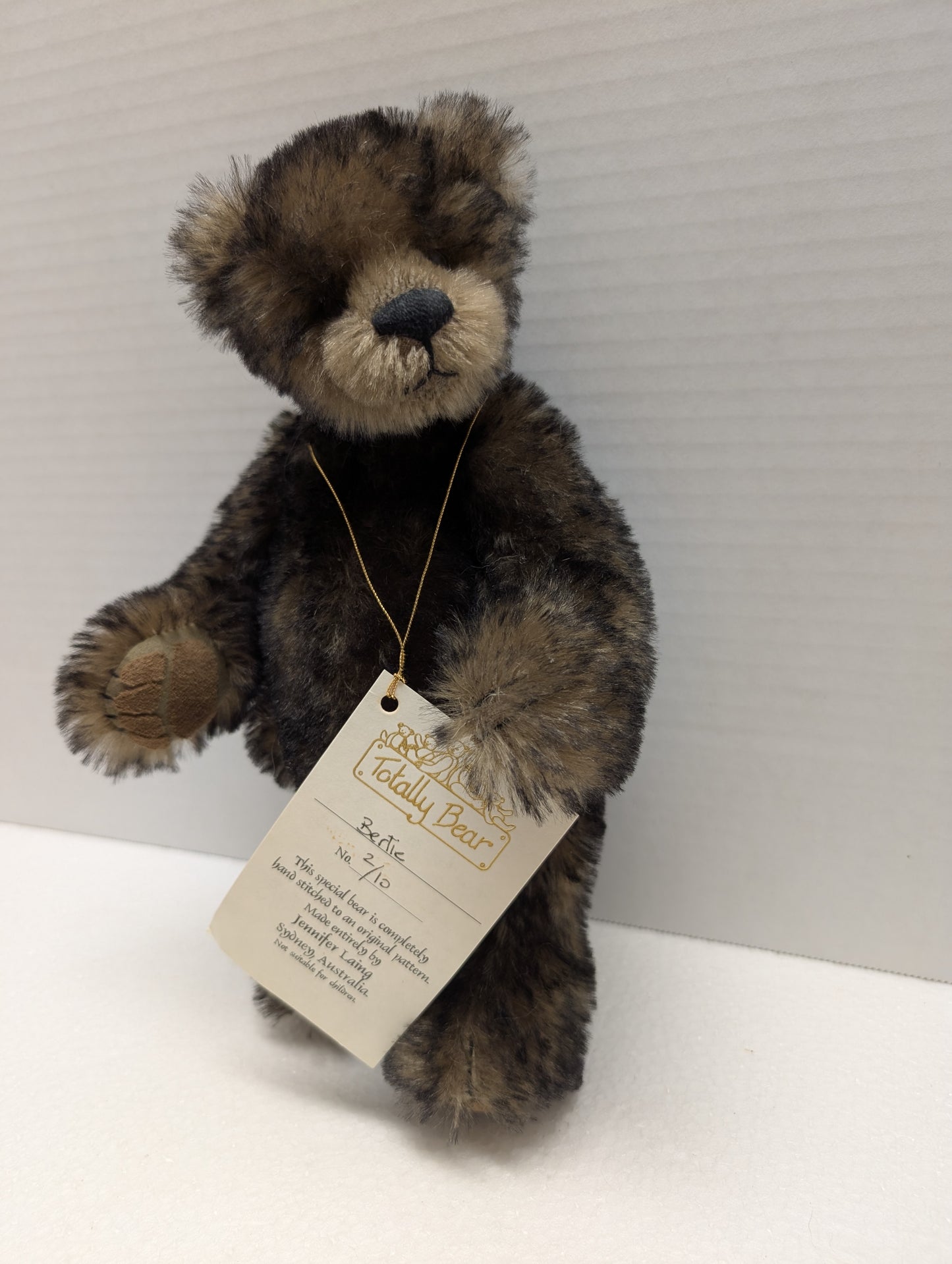 Artist Jennifer Laing  of Totally Bear Handmade Bertie Ltd Ed. 11.5 Mohair Bear image 1
