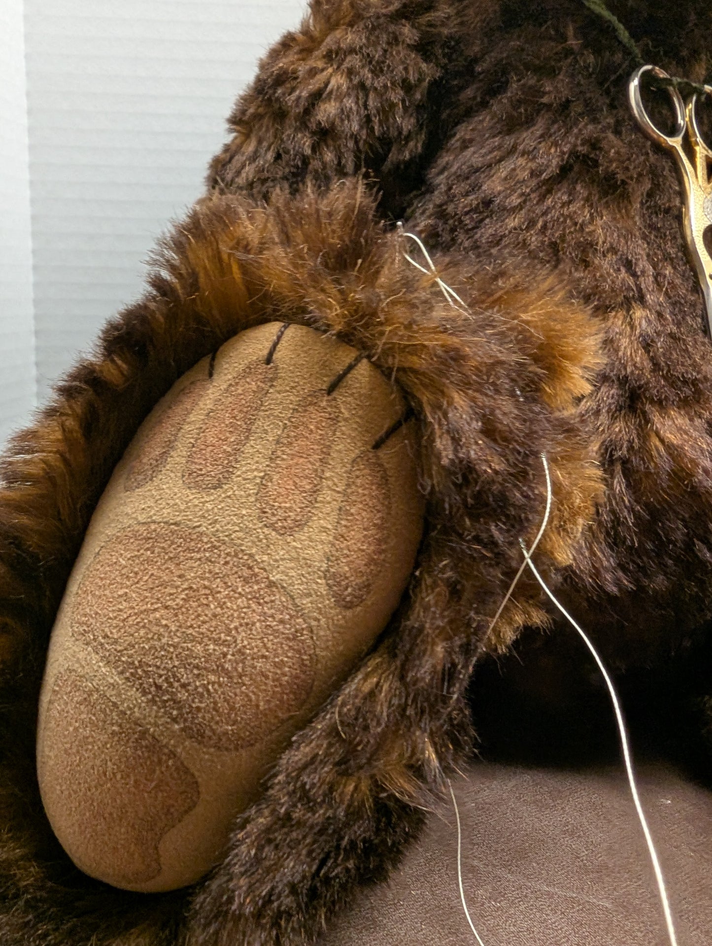 Artist Jennifer Laing  of Totally Bear  Doing it by the Book  Heartland Reunion image 5