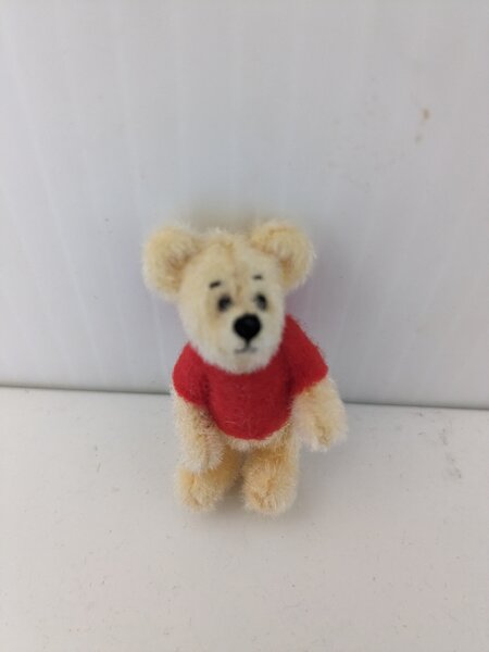 Durae Allen Li"l Honeys Miniature Pooh image 0