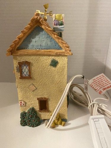 Cherished Teddies #CT953 Teddie Bear Town Tattler 1996 image 4