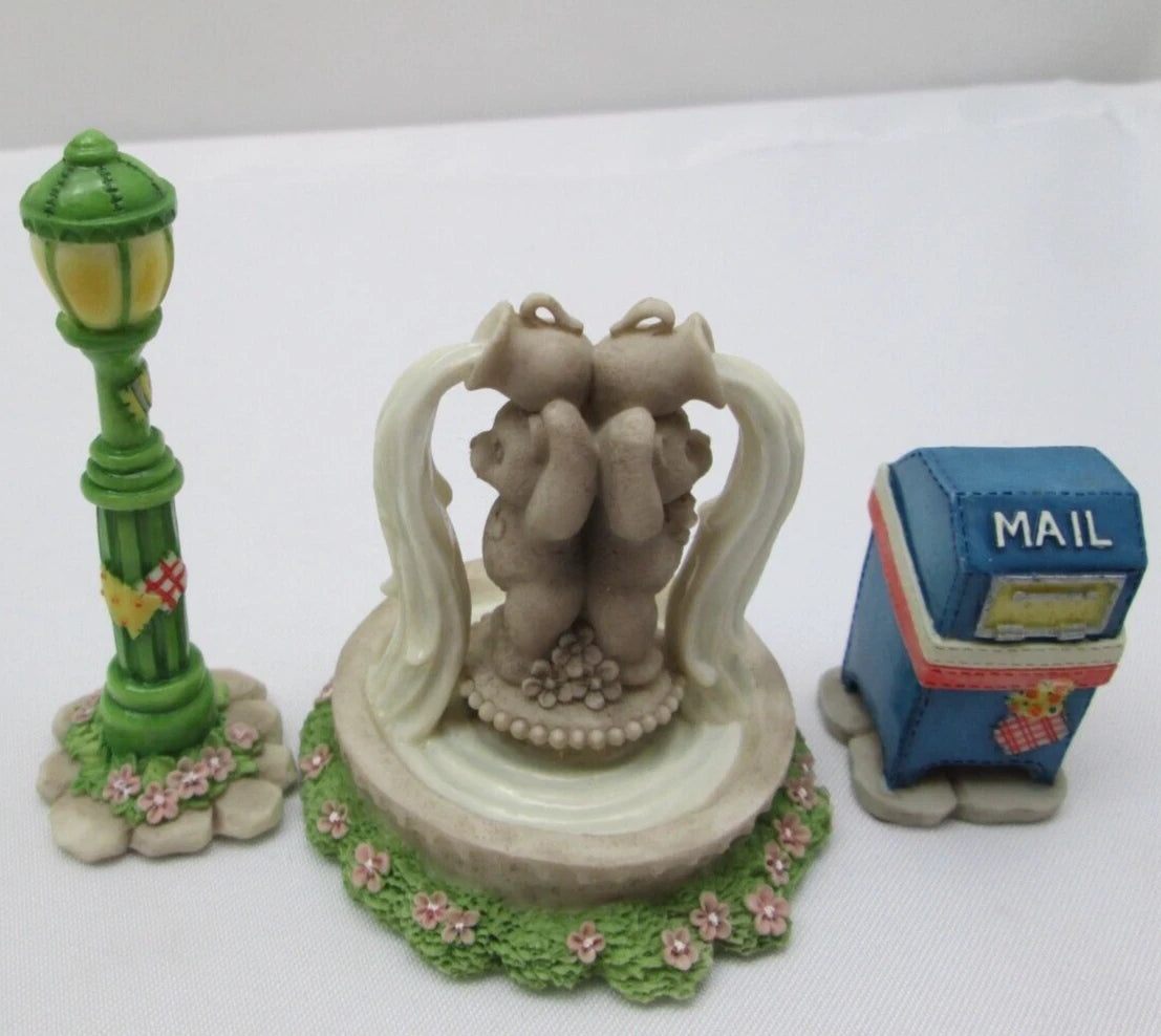 Cherished Teddies Members Only Accessories 1998 Mail Box, Lamp Post, Water Fount image 0