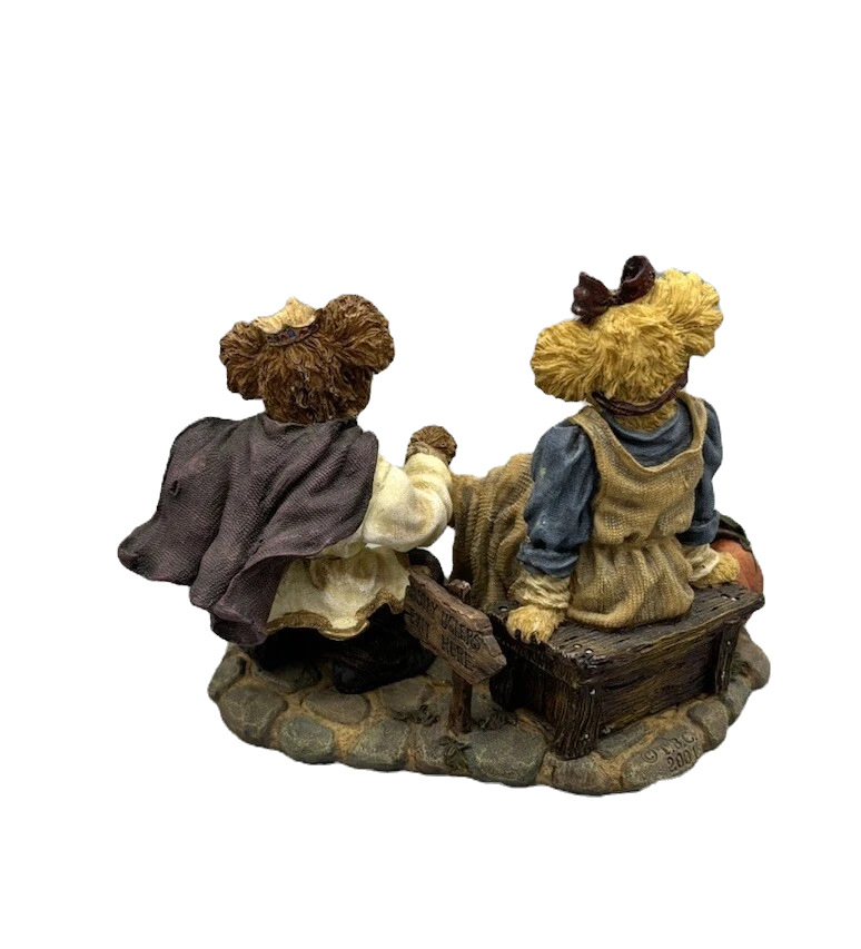 Boyds Bear Resin Cindyrella and Prince Charming. If The Shoe Fits 2454 image 1