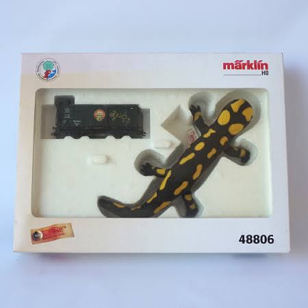 Steiff Salamander & Marklin Train Car  #488061