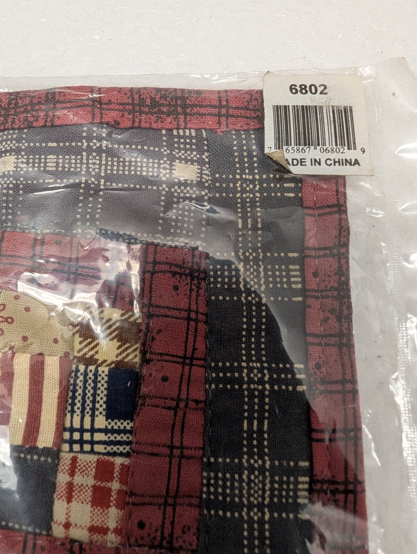 Boyds Accessory Quilt Edmunds Quilt 6802 image 3