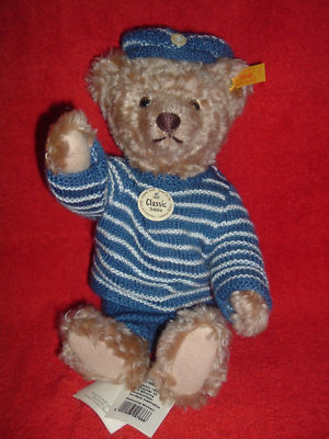 Steiff 1907 Classic Teddybar in Sweater Set #027659 image 1