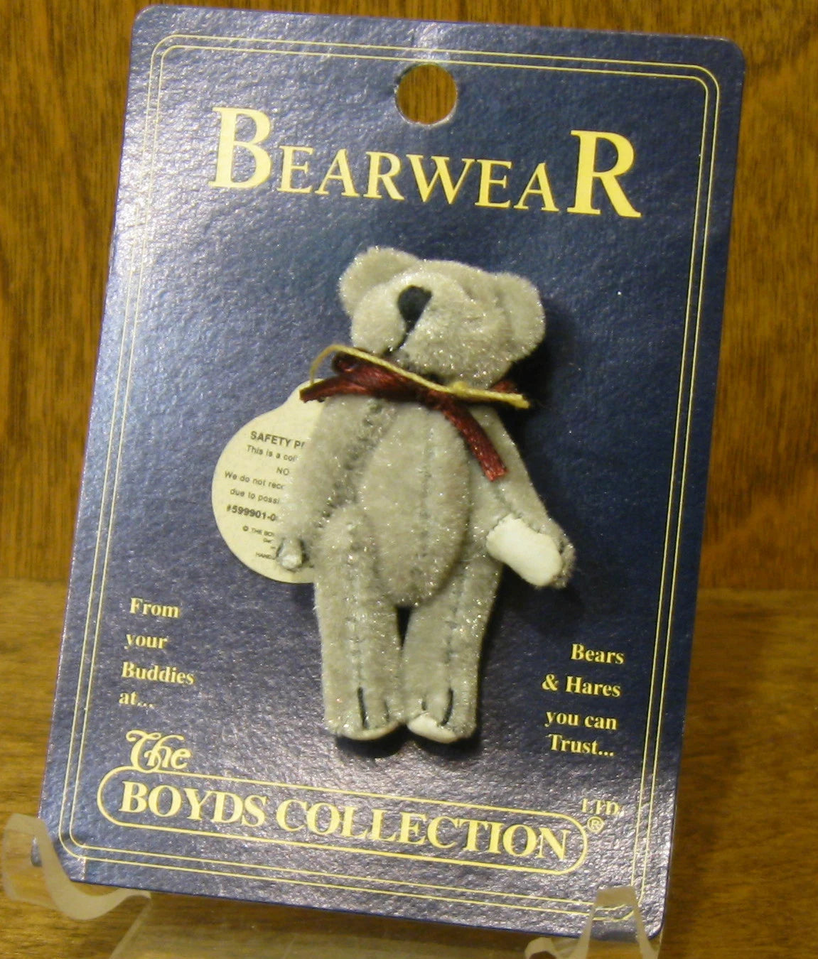 Boyds Pin Bearwear Tess F. WUZZIE Grey Fabric Pin  599901-06 image 0