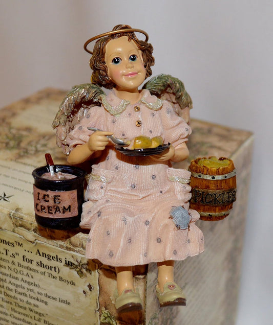 Boyds Wee Folkstone Ms. Picklesencream 36202 image 0