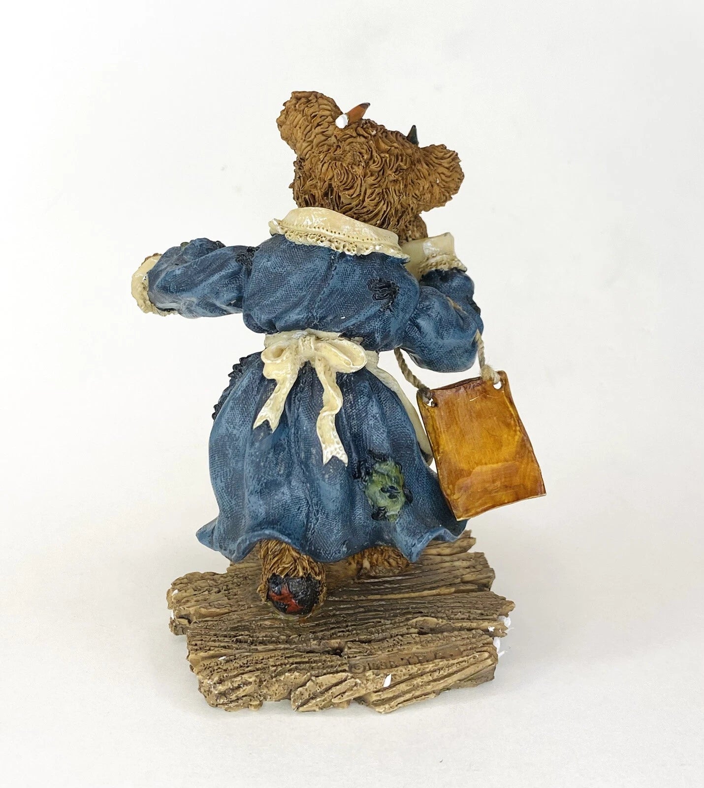 Boyds Bear Resin Noah Collection Ms. Bruin As The Teacher (2414) Teacher image 0